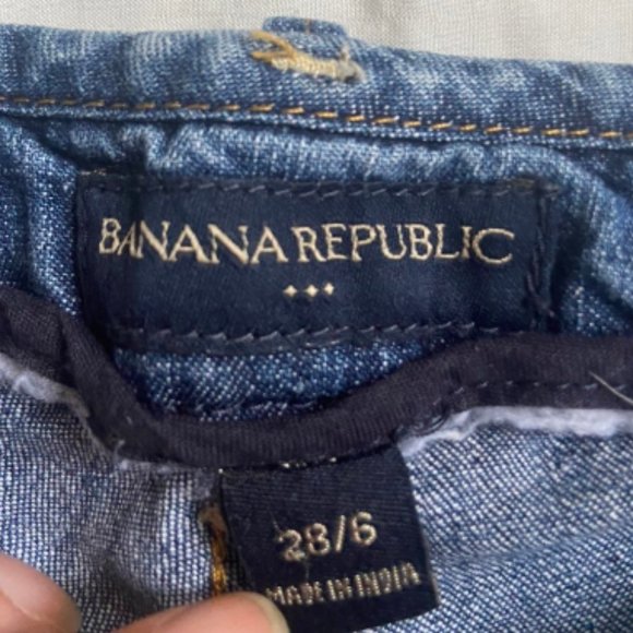 Banana Republic Denim Shorts - Picture 3 of 3